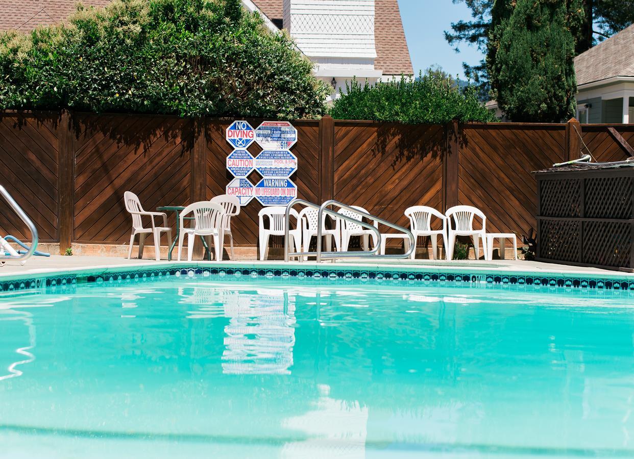 Riverlane Resort Guerneville Bagian luar foto