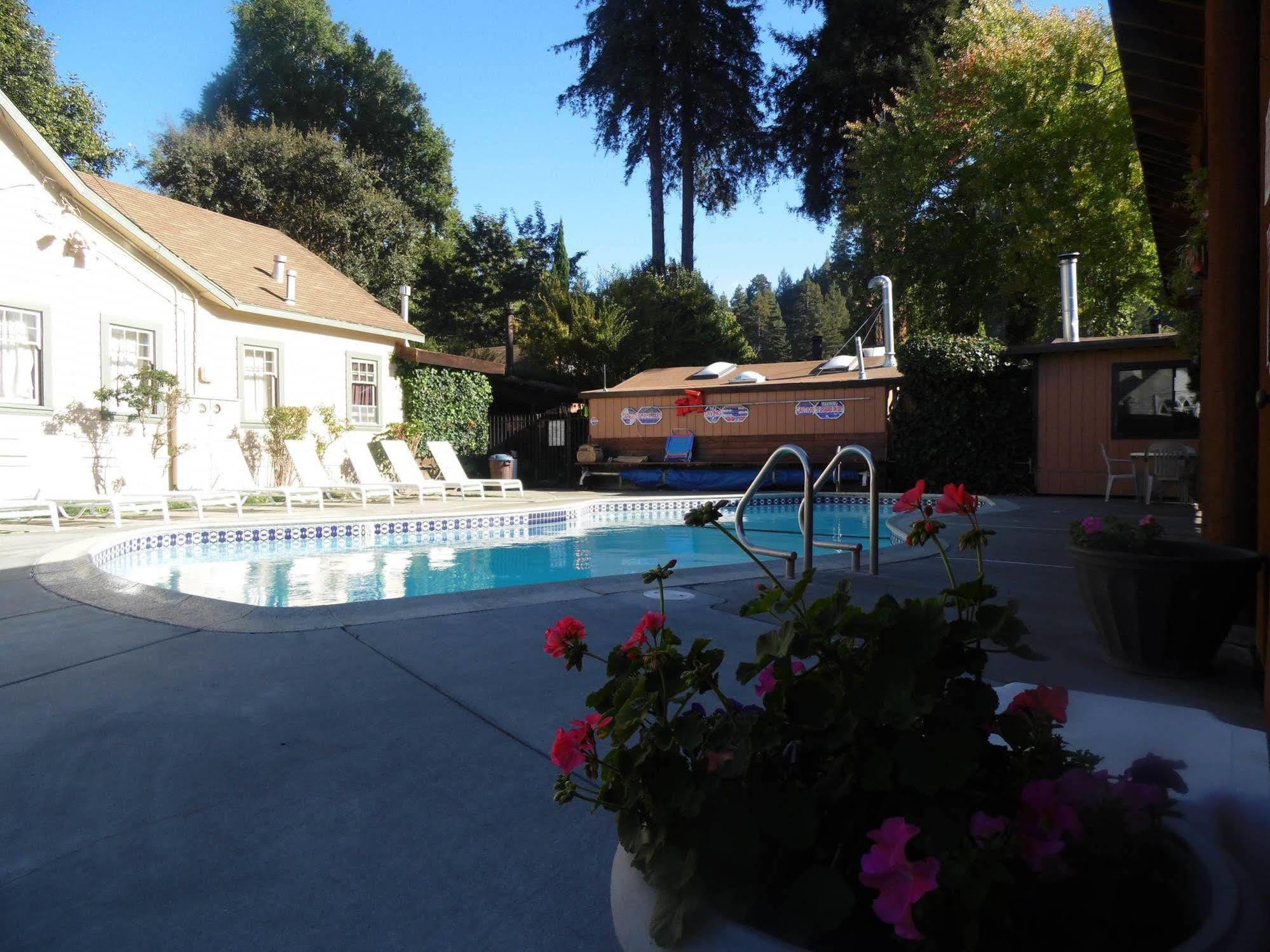 Riverlane Resort Guerneville Bagian luar foto